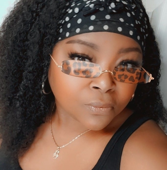 Profile Picture of Tracey Appleton (@toocuteappleton) on Poshmark