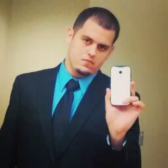 Profile Picture of Derek May (@pumpkin99) on Poshmark