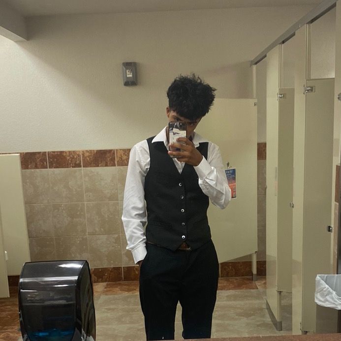 Profile Picture of Ralph (@neglo28) on Tiktok