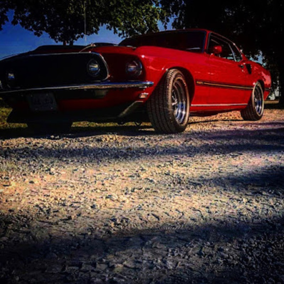 Profile Picture of Israel Camack (@idogmini13) on Poshmark