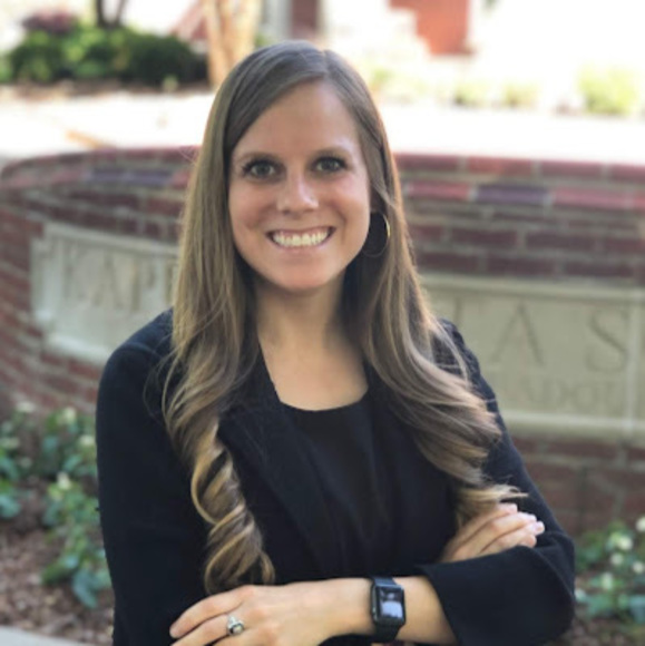 Profile Picture of Teresa Theiling (@teresatheiling) on Poshmark