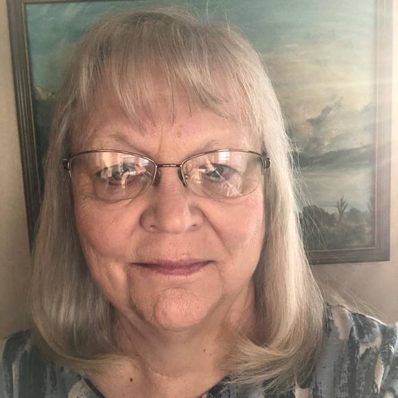 Profile Picture of Sue Bruzewski (@suebruzewski) on Poshmark