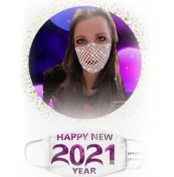 Profile Picture of Cassity Gianopoulos (@cassityg32) on Poshmark