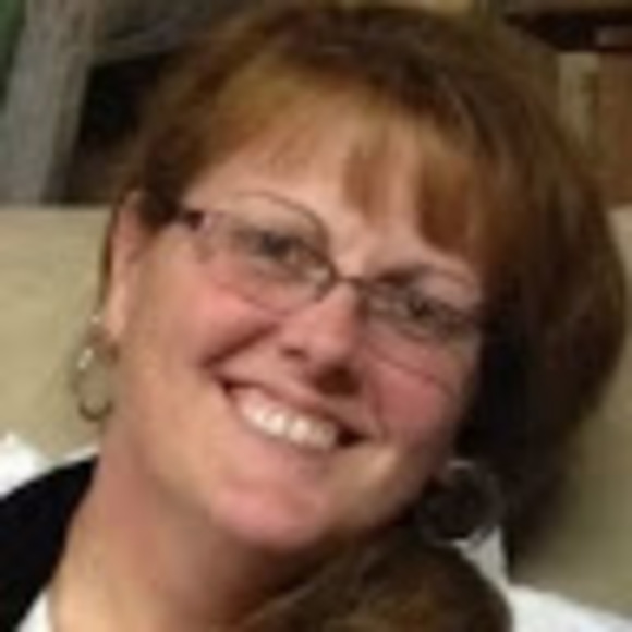 Tami Demick - Poshmark Profile Picture of Tami Demick (@tamidemick) on Poshmark