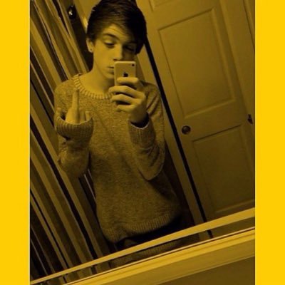 Profile Picture of Andrew Ostrowski (@ndrewostrowki) on Twitter