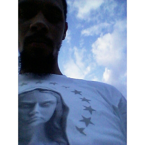 Profile Picture of Jonathan Pizarro (@pn_jon) on Poshmark