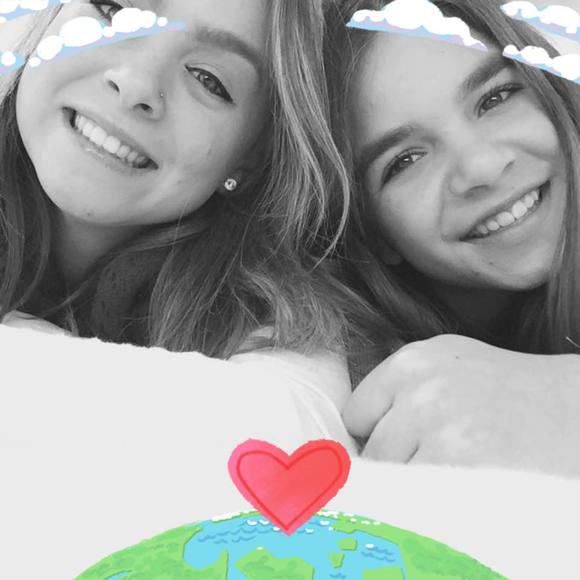 Profile Picture of Robin Roman (@robinr2015) on Poshmark