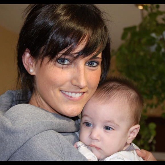 Danielle Campolong - Poshmark Profile Picture of Danielle Campolong (@dcampy54) on Poshmark