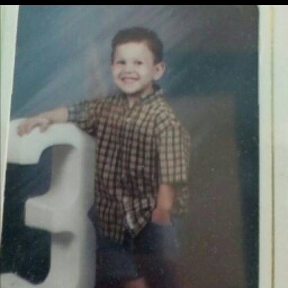 Profile Picture of Fernando Saucedo (@fernanyoo22) on Poshmark