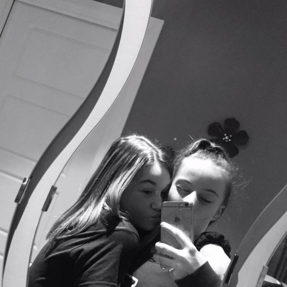 Profile Picture of Josiane Blais (@josieblais14) on Poshmark