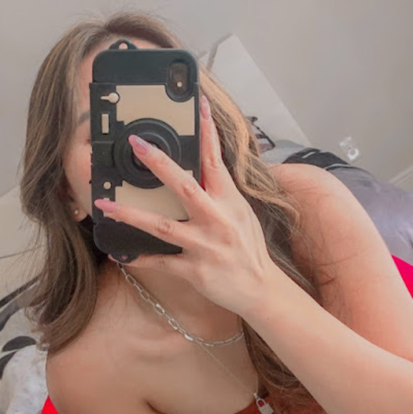 Profile Picture of Bilo Bilo (@tangthuy1101) on Poshmark