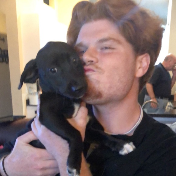 Profile Picture of Joseph Zarbalas (@jzarbalas) on Poshmark