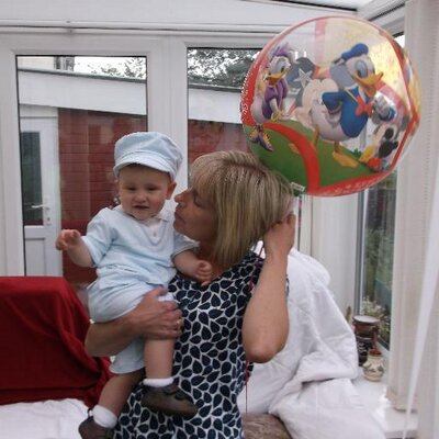Profile Picture of Julia Davies (@juliadavies6) on Twitter