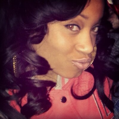 Profile Picture of April (@StaLkSnowFLake) on Twitter