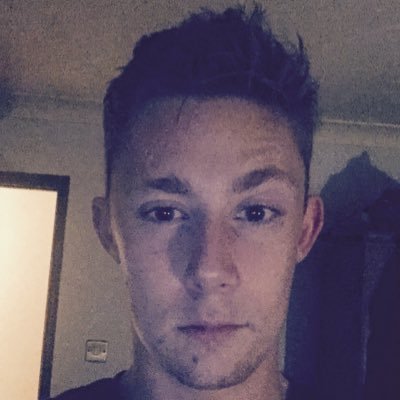 Profile Picture of Clark Robertson (@cr_______) on Twitter