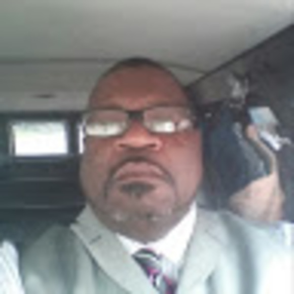Profile Picture of Joseph Morrow (@josephmorrow66) on Poshmark