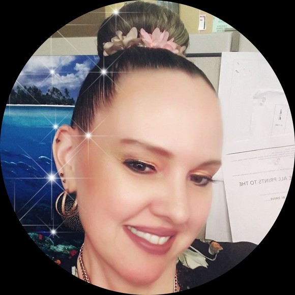 Profile Picture of Janene Burnham (@jjburnh) on Poshmark