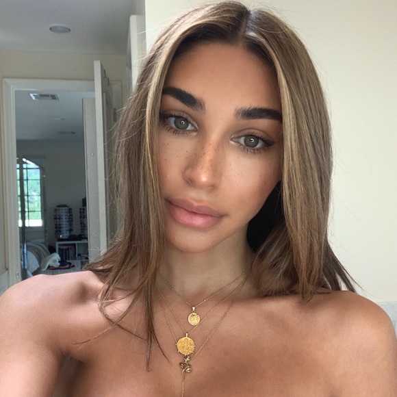 Profile Picture of Chantel Jeffries (@ceejaythedj) on Poshmark