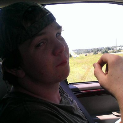 Profile Picture of Thomas Webb (@MarshalLesGetIt) on Twitter