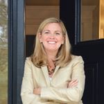 Profile Picture of Meredith Hall (@meredithhallrealtor) on Instagram