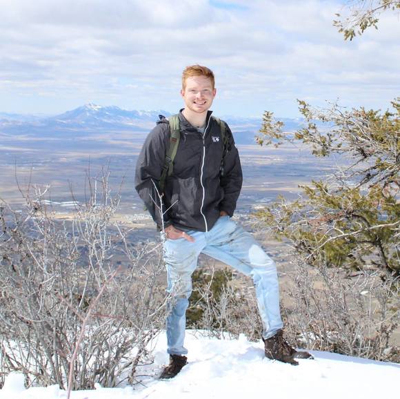 Profile Picture of Daniel Humble (@yeeyug1) on Poshmark