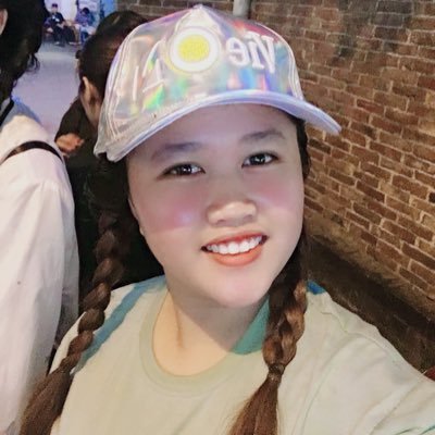 Profile Picture of Nguyễn Thị Kiều Trinh (@ChinhChinh1008) on Twitter