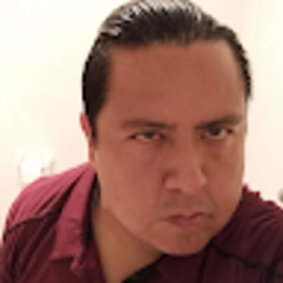 Profile Picture of Martin Olachea (@martinolachea) on Poshmark