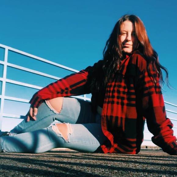 Profile Picture of Alyssa Przybylowski (@alyssap620) on Poshmark