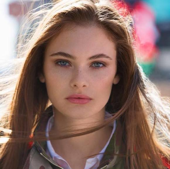 Profile Picture of Daria Vlasova (@dariavlasova) on Poshmark