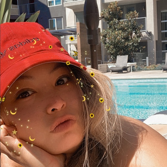 Profile Picture of Amonrat Jettaporn (@amonratj) on Poshmark