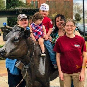 Profile Picture of Jean Jones Country Girl (@JeanJon01136654) on Twitter