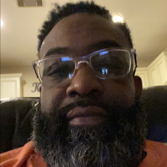 Profile Picture of Dwayne Lindsey (@dlindsey179) on Poshmark