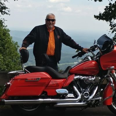 Profile Picture of Gary Foltz (@71hokie) on Twitter