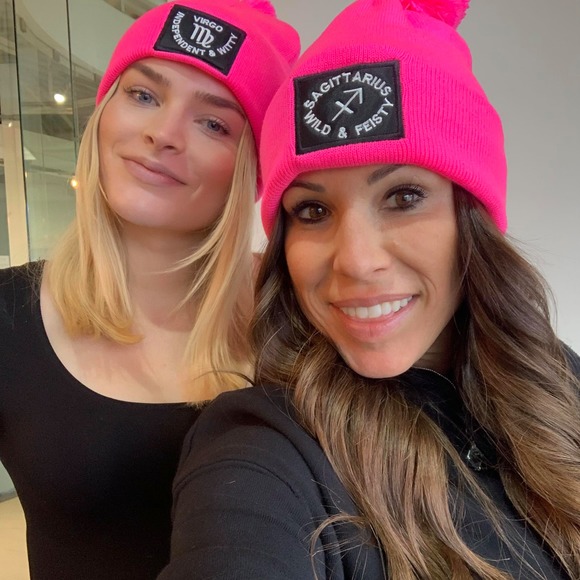 Profile Picture of Katelynn Vaughan (@kvswimgirl) on Poshmark