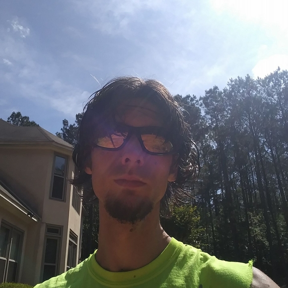 Profile Picture of Thomas Wright (@thomaswright767) on Poshmark