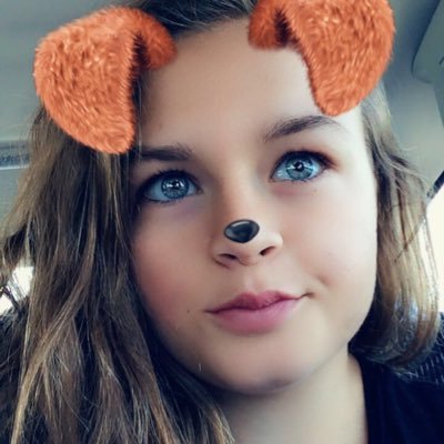 Profile Picture of Becca Jade Thacker (@Beccathebagel) on Twitter