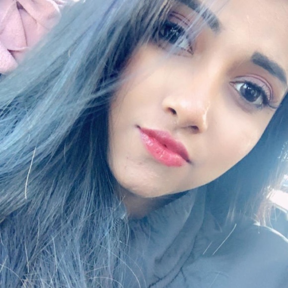 Profile Picture of Qandil Bashara (@qbashara) on Poshmark