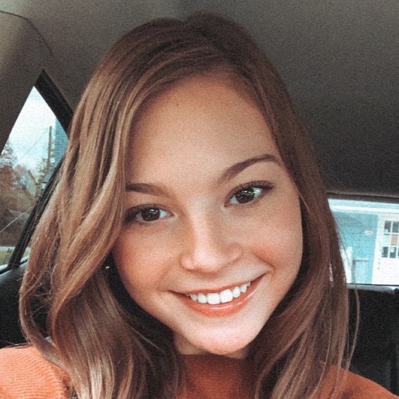 Profile Picture of Jordan Broaddus (@jojobroaddus) on Poshmark