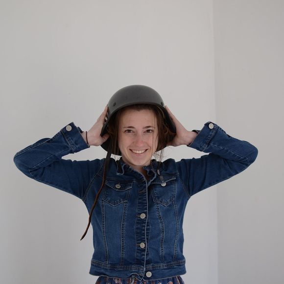 Profile Picture of Danièle Boss (@dannyb89) on Poshmark