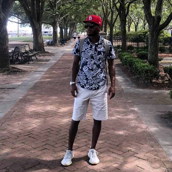 Kevin Roberts - Poshmark Profile Picture of Kevin Roberts (@kevinroberts229) on Poshmark