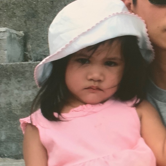 Profile Picture of Cassidy Ngaopraseutsack (@cassie_ngao) on Poshmark