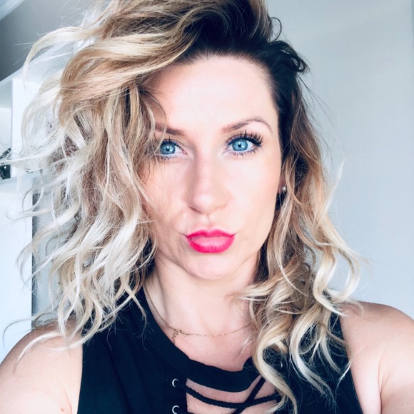 Profile Picture of Dagmara Gregorczyk (@dadzia) on Poshmark