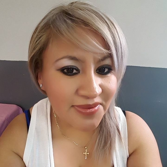 Profile Picture of Juanita Michaca (@jua14nita) on Poshmark