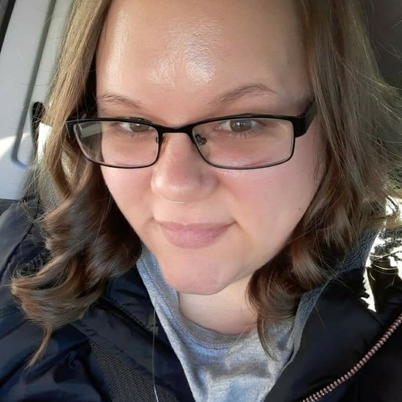 Profile Picture of Deanna Tyger (@dtyger93) on Poshmark