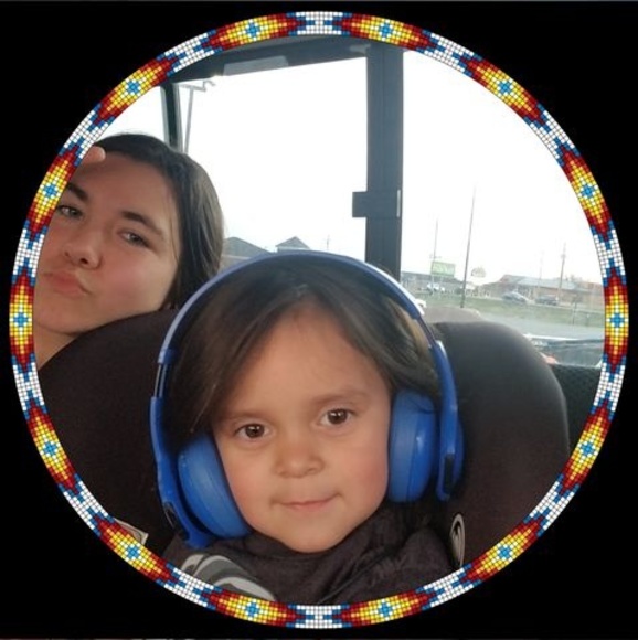 Loni Locust - Poshmark Profile Picture of Loni Locust (@lonilocust) on Poshmark