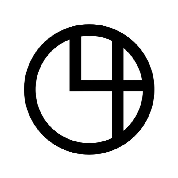 Profile Picture of Barton Pforr (@bartonpforr4) on Poshmark