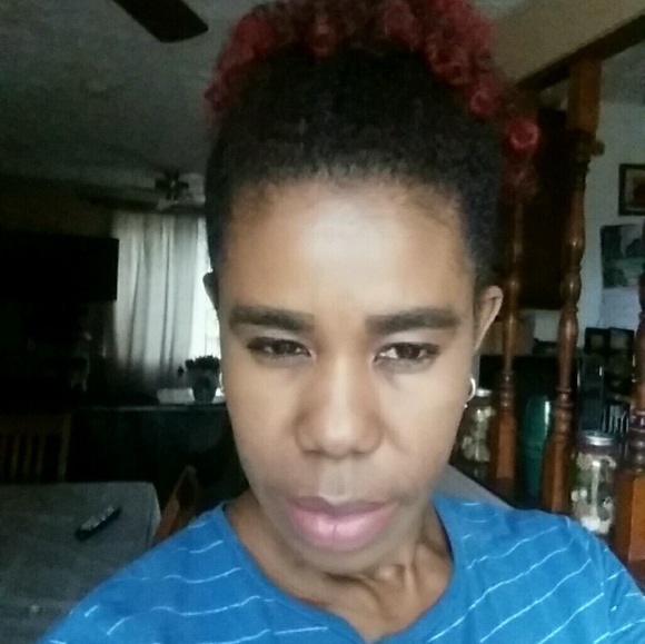 Profile Picture of Fabiola Michel (@tilion) on Poshmark