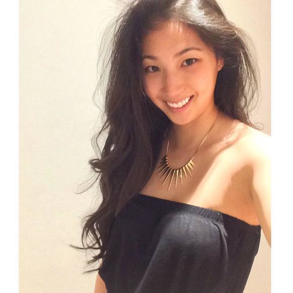 Emma Kimoto - Poshmark Profile Picture of Emma Kimoto (@ekimoto) on Poshmark