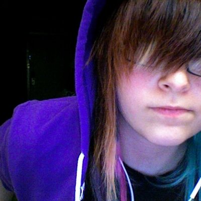 Profile Picture of Hayley Gomes (@Hayleyy05) on Twitter