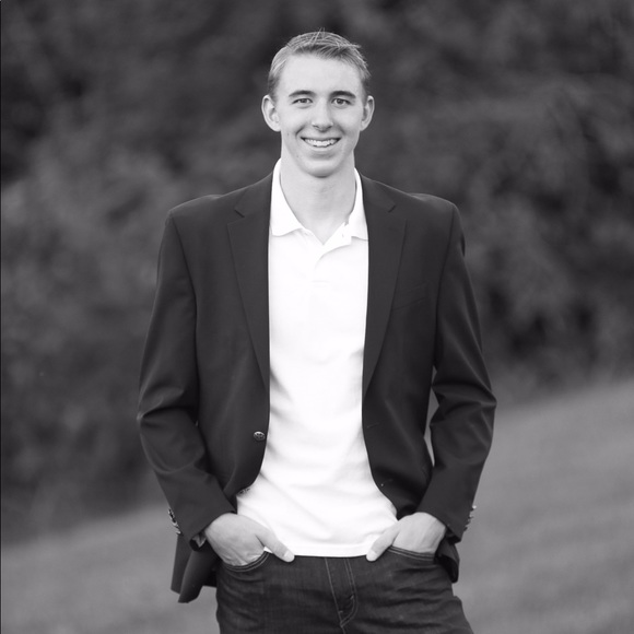 Profile Picture of Evan Root (@evanroot) on Poshmark